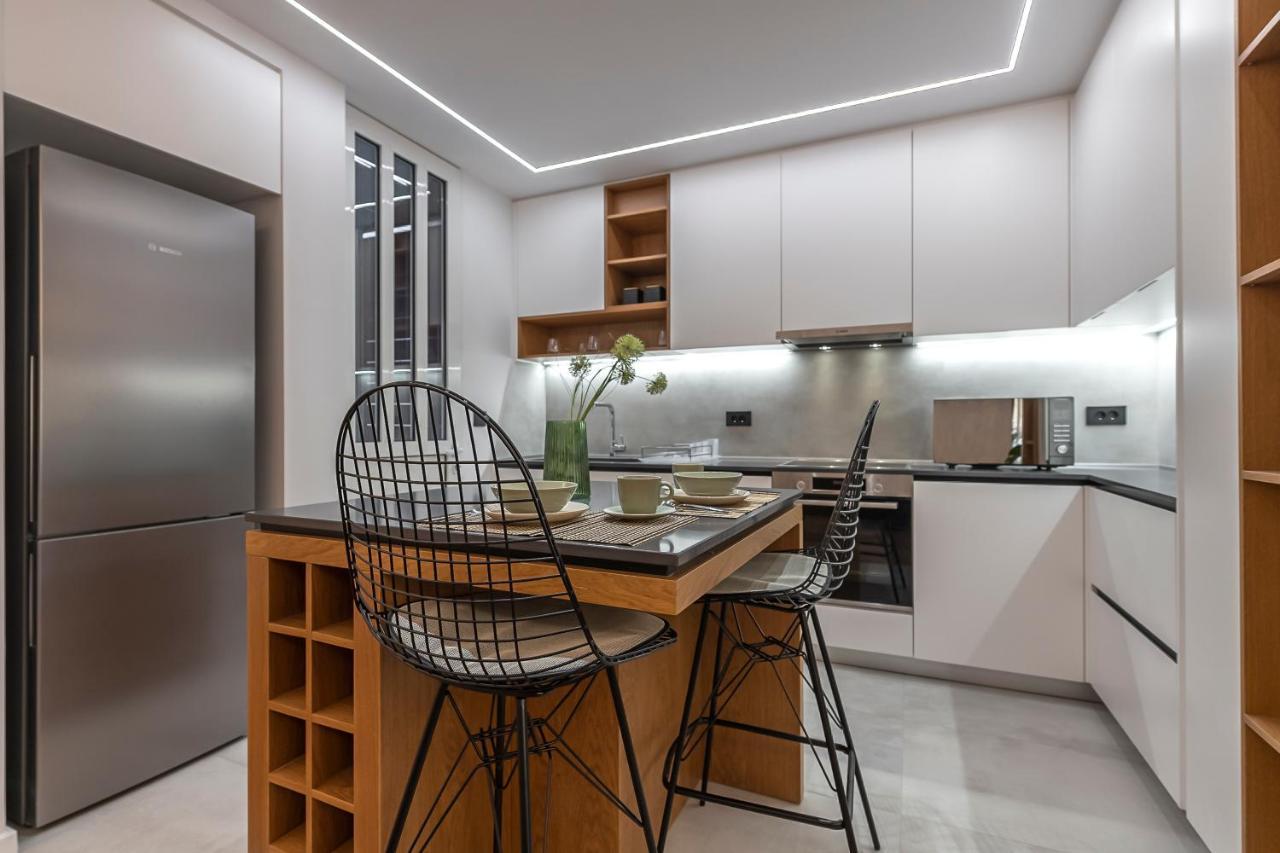 Phaedrus Living Luxury Penthouse Ploutarchou Lägenhet Aten Exteriör bild